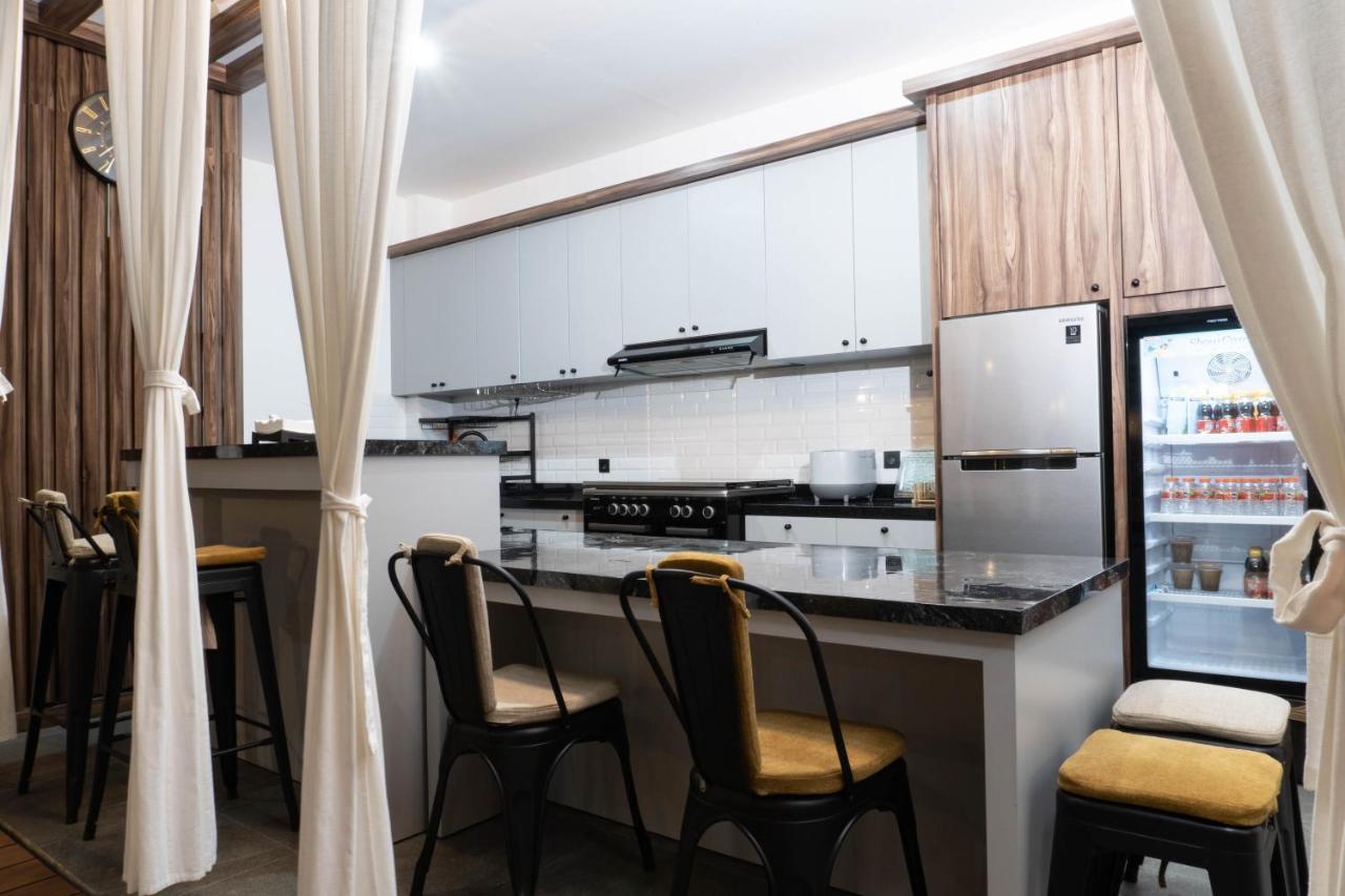 バンドゥン Radja House Cipaku Indahヴィラ エクステリア 写真